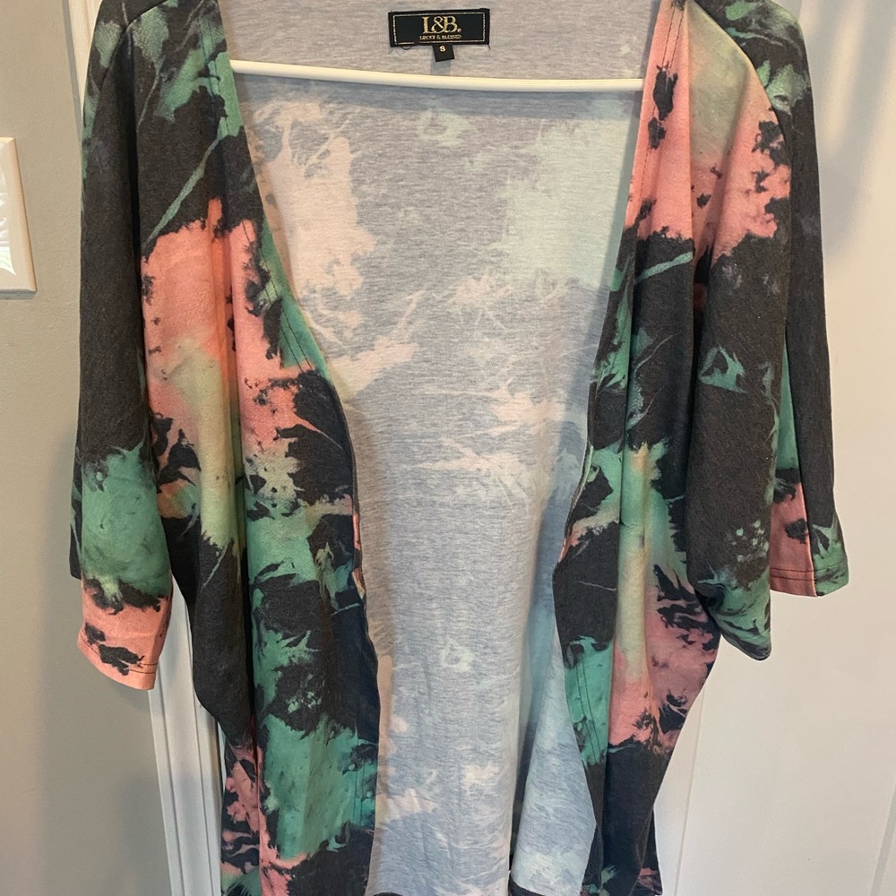 Women’s L&B Soft Gray Knit cardigan